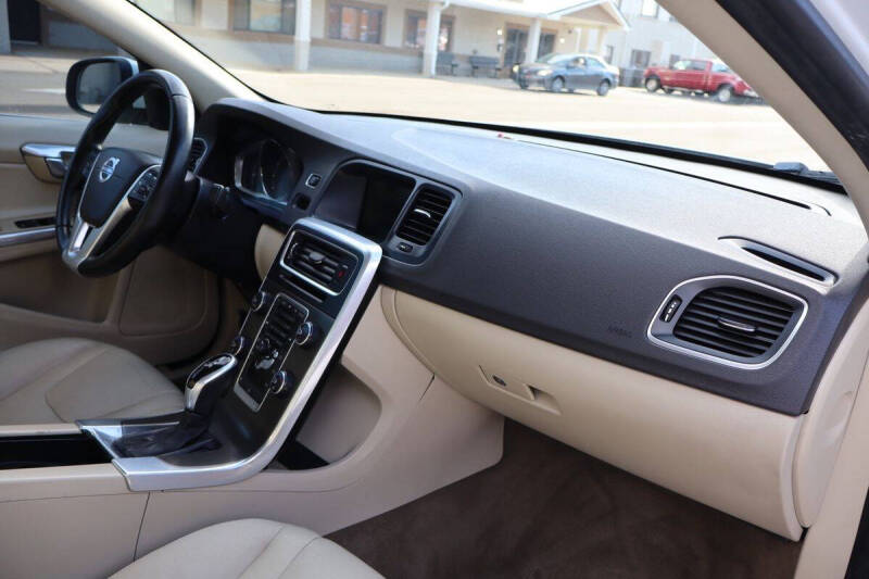 2015 Volvo S60 T5 Drive-E Premier