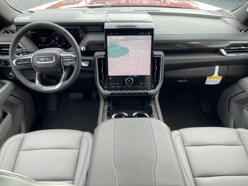 2025 GMC Yukon Elevation