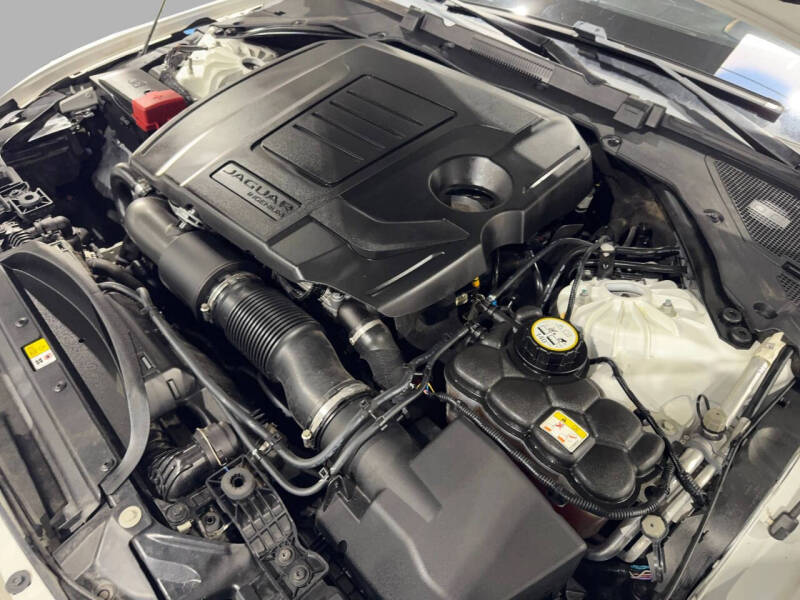 2018 Jaguar XE 25t Premium