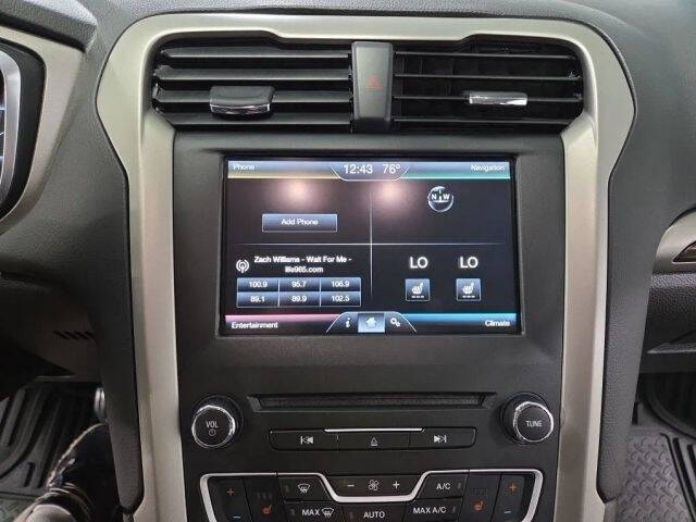 2016 Ford Fusion SE
