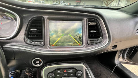 2018 Dodge Challenger SXT Plus