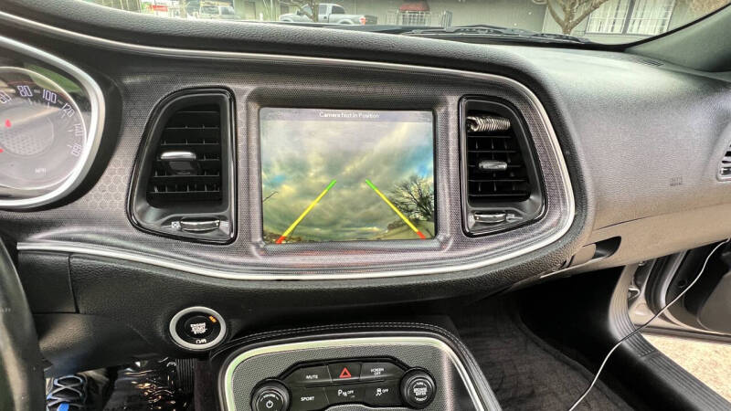 2018 Dodge Challenger SXT Plus