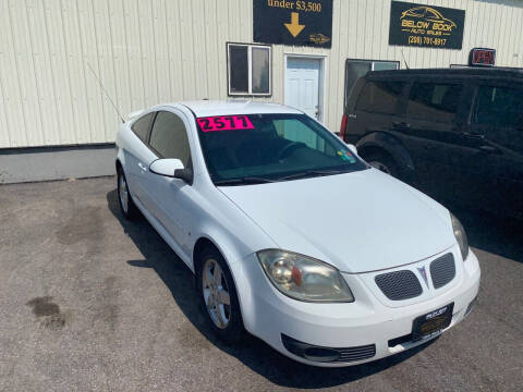 2009 Pontiac G5 for sale at BELOW BOOK AUTO SALES in Idaho Falls ID