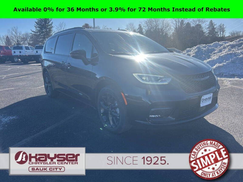 2026 Chrysler Pacifica Select