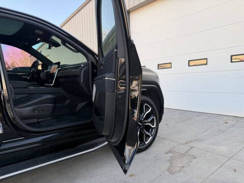 2025 GMC Sierra EV Denali