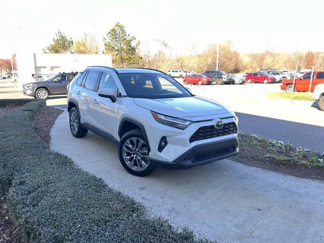 2023 Toyota RAV4 XLE Premium