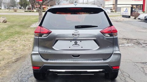 2018 Nissan Rogue SV