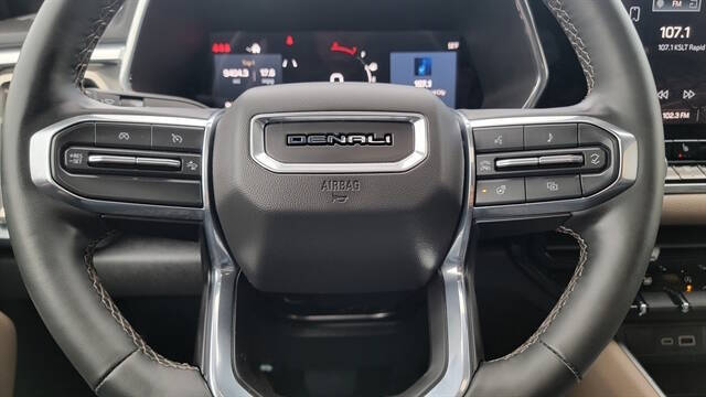 2024 GMC Canyon Denali