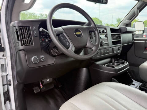 2018 Chevrolet Express 2500