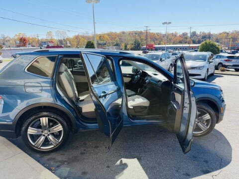 2018 Volkswagen Tiguan 2.0T SEL Premium 4Motion