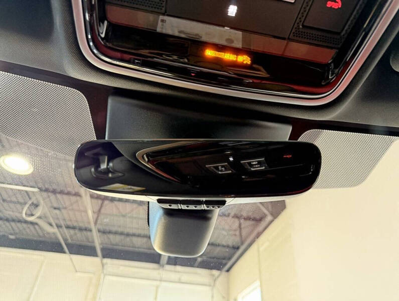 2020 Land Rover Range Rover Sport SVR