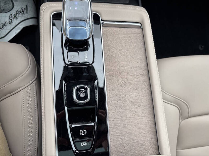 2026 Volvo XC90 B6 Plus 7P