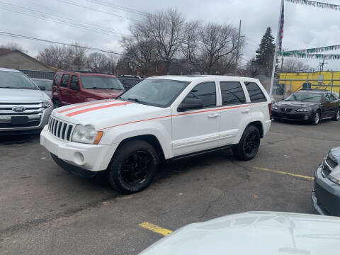 2006 Jeep Grand Cherokee for sale at Xpress Auto Sales in Roseville MI