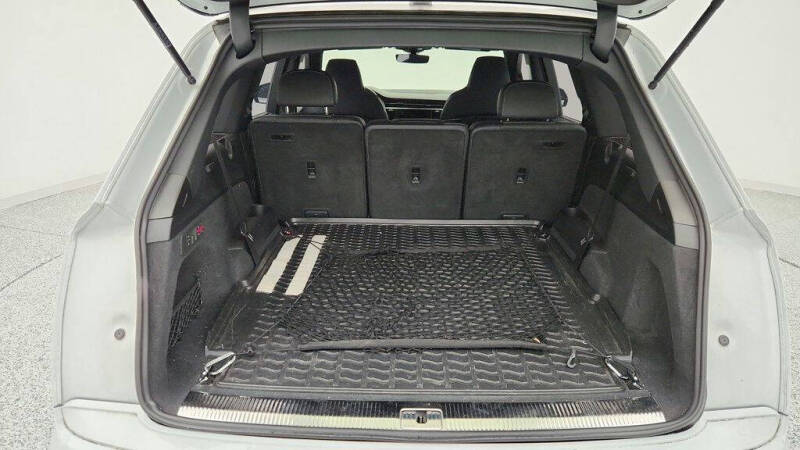 2022 Audi SQ7 4.0T quattro Prestige