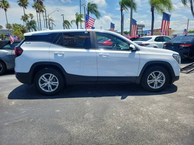 2024 GMC Terrain SLE