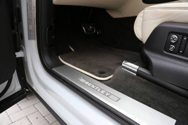 2021 Bentley Bentayga V8