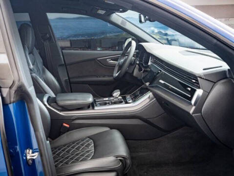 2024 Audi SQ8 4.0T quattro Premium Plus