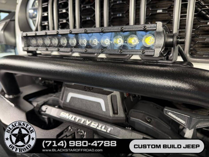 2024 Jeep Gladiator