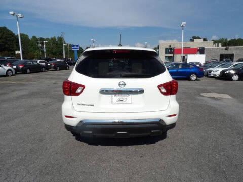 2017 Nissan Pathfinder S