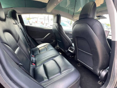 2021 Tesla Model 3 Standard Range Plus