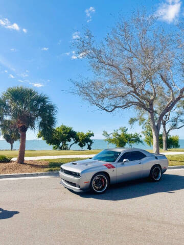 2015 Dodge Challenger SRT Hellcat