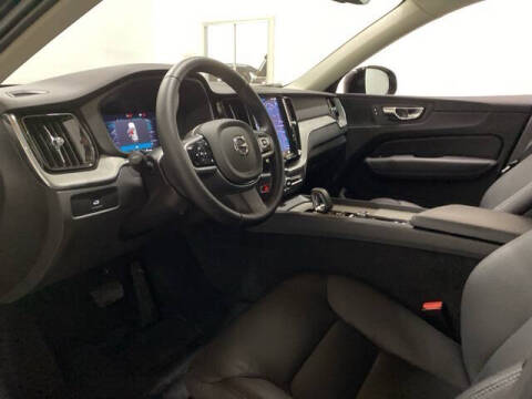 2025 Volvo XC60 B5 Plus Dark Theme