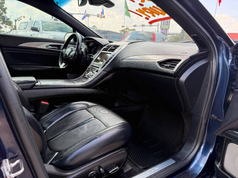 2017 Lincoln MKZ Reserve