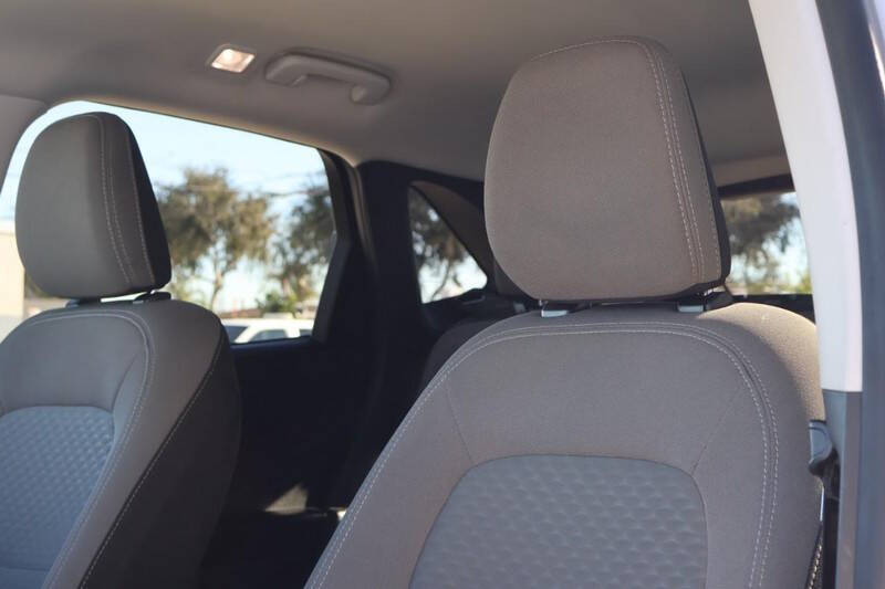 2021 Ford Escape Hybrid SE