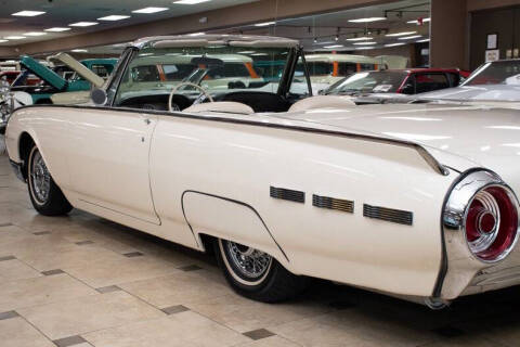 1962 Ford Thunderbird