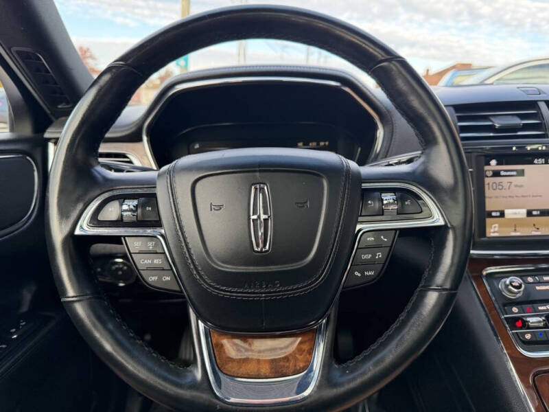 2017 Lincoln Continental Select
