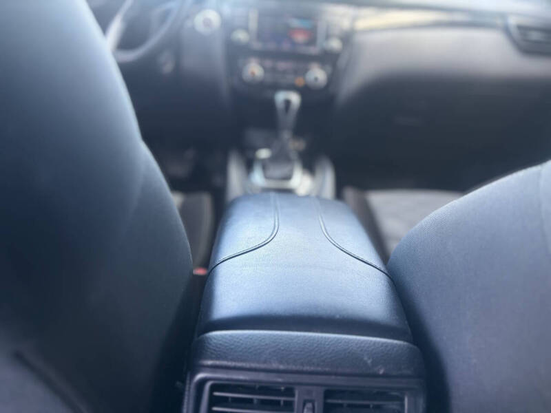 2020 Nissan Rogue Sport SV