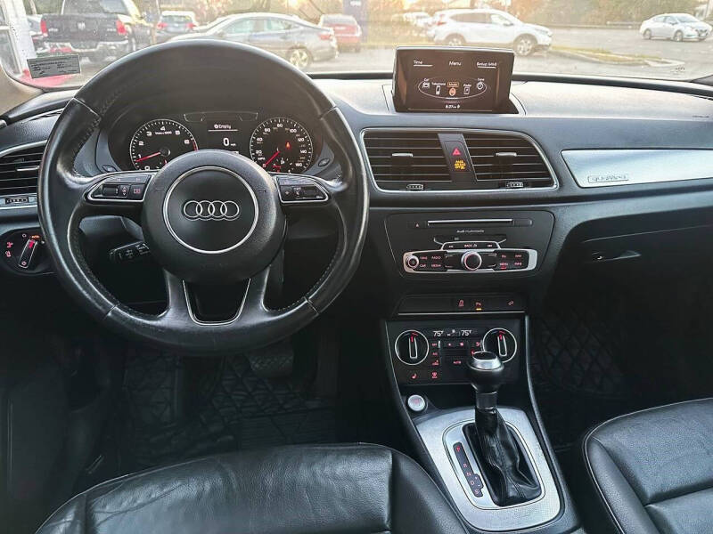 2016 Audi Q3 2.0T quattro Premium Plus