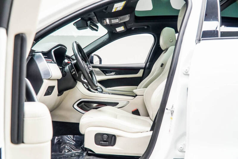 2023 Jaguar F-PACE P400 R-Dynamic S