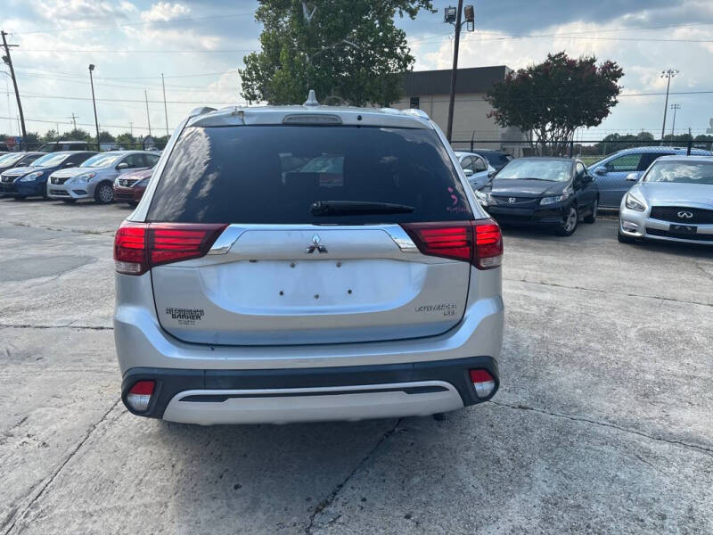 2019 Mitsubishi Outlander SE