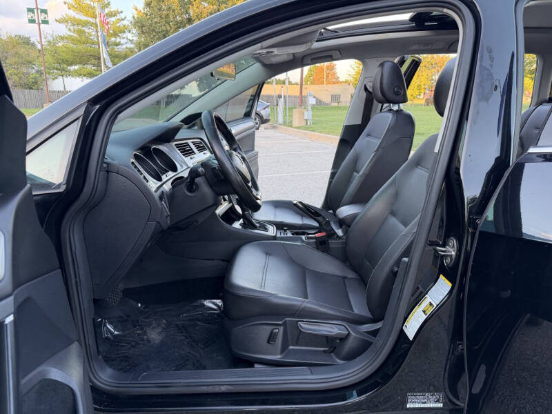 2015 Volkswagen Golf SportWagen TDI SE