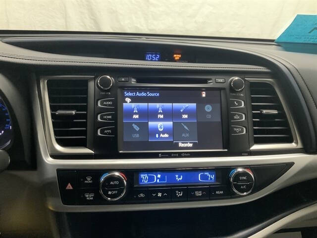 2018 Toyota Highlander LE