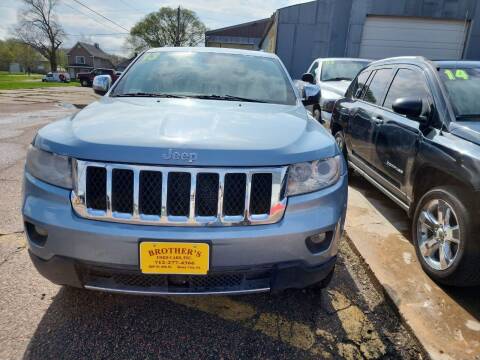 2013 Jeep Grand Cherokee for sale at Brothers Used Cars Inc in Sioux City IA