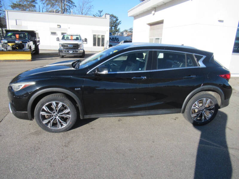 2017 Infiniti QX30 Luxury