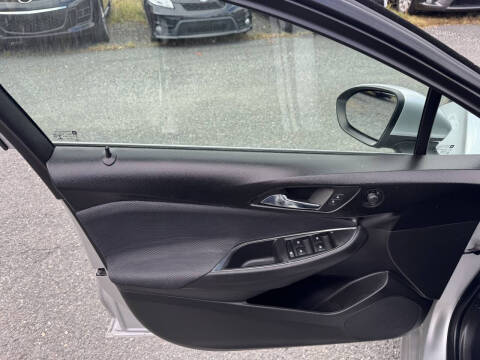 2018 Chevrolet Cruze LT Auto