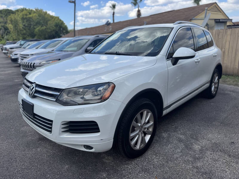 2014 Volkswagen Touareg V6 Lux