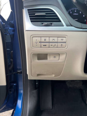 2016 Hyundai Genesis