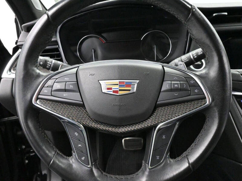 2022 Cadillac XT5 Sport