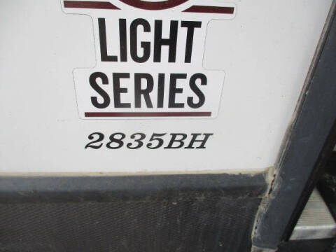 2020 SOLD  Coleman LIGHT SERIES 2835BH