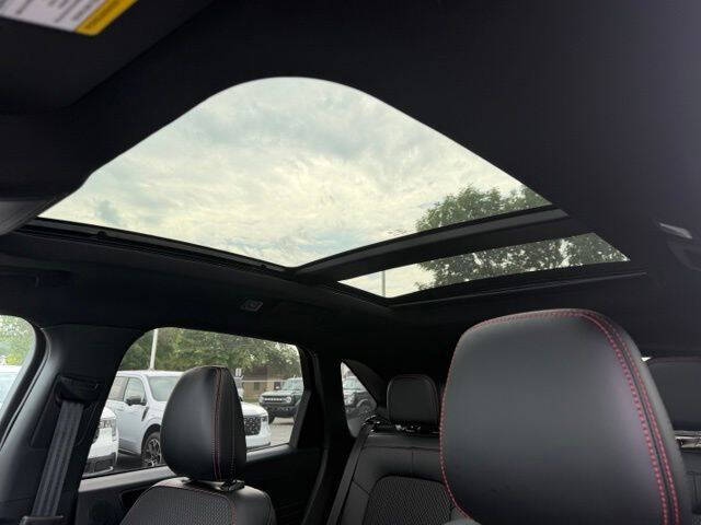 2025 Ford Escape ST-Line Select