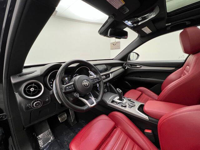 2023 Alfa Romeo Stelvio Veloce