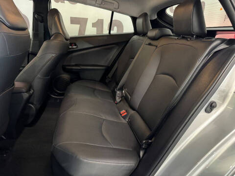 2019 Toyota Prius XLE