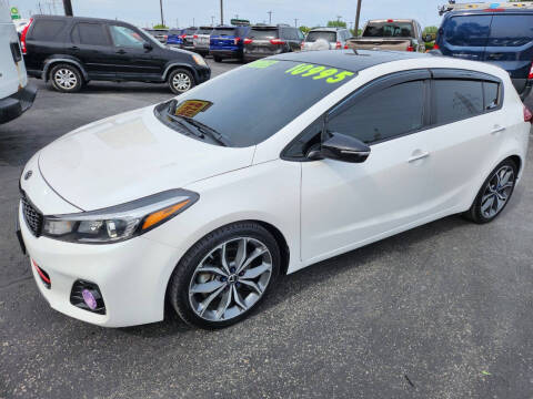 2017 Kia Forte5 SX