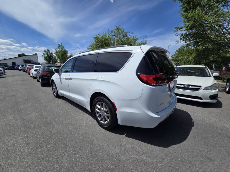 2021 Chrysler Pacifica Touring