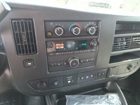 2025 Chevrolet Express 3500