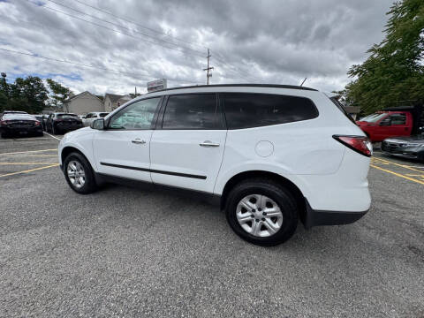 2017 Chevrolet Traverse LS
